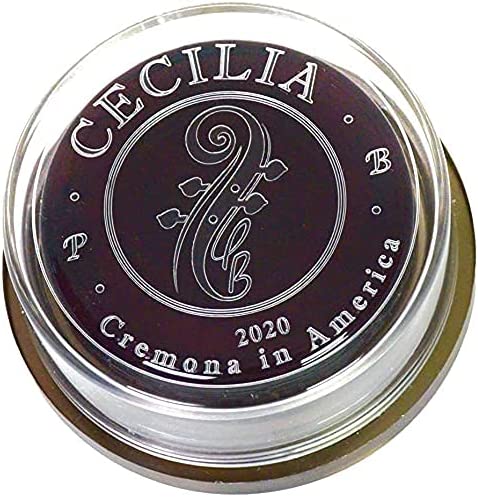 我屋音樂WoW Music Shop｜CECILIA松香系列，包括原來非常受歡迎的SOLO松香，以及A Piacere和Sanctus。此外，還開發了一款新的"Signature Formula"作為CECILIA松香系列的旗艦產品。 四種配方選擇：CECILIA松香產品分為四種配方，每種配方都經過精心設計，以滿足不同演奏風格和需求，幫助演奏者在各種情境下發揮最佳表現。 這一系列的CECILIA松香將為音樂家們帶來卓越的演奏體驗。不論您是專業演奏家還是業餘愛好者，我們相信CECILIA松香的品質和表現將讓您滿意。
